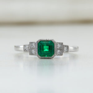 emerald and diamond ring