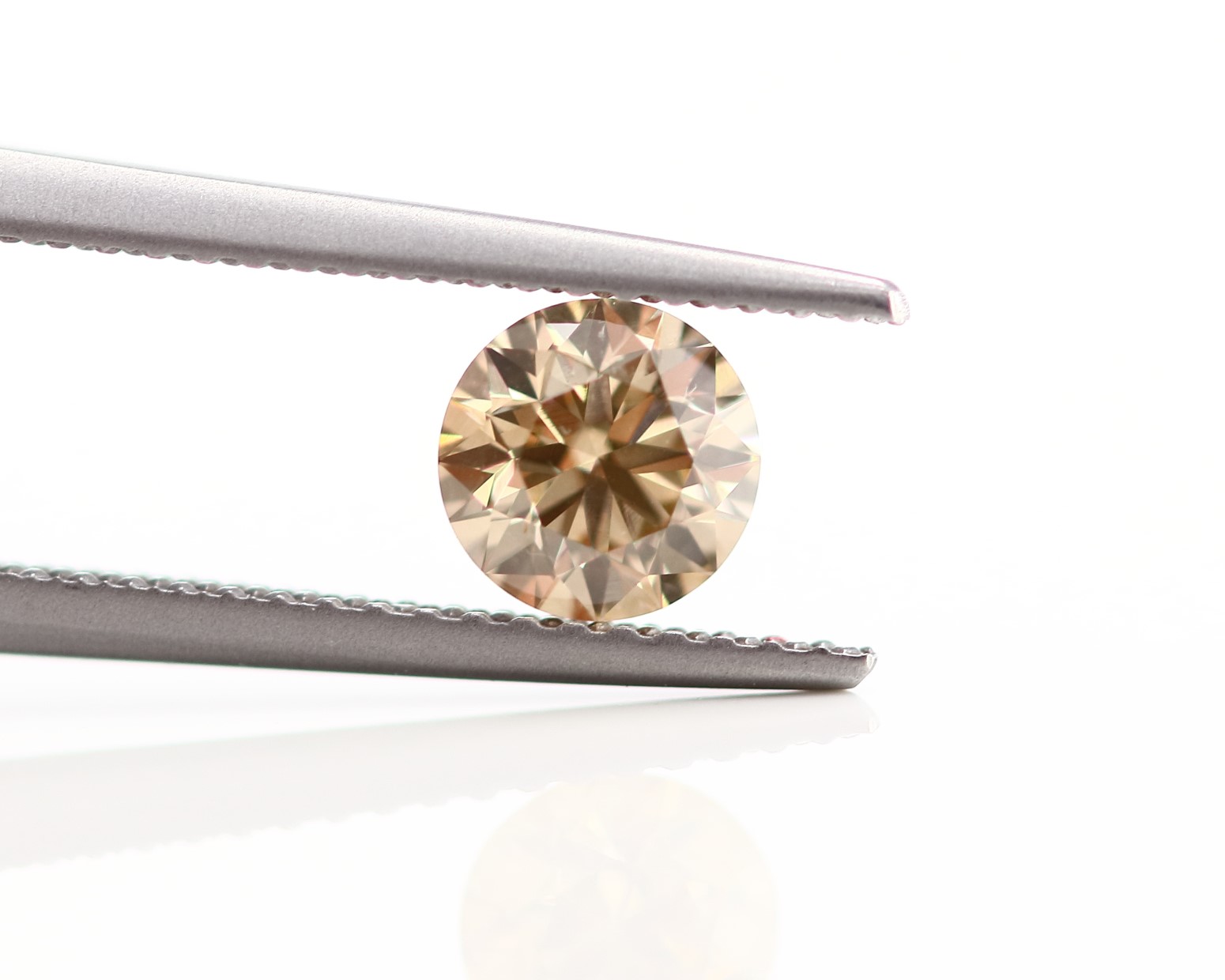 Argyle Champagne C3 Round Brilliant Cut Diamond 0.70ct Hope Diamonds
