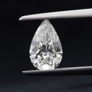 lab grown diamond pear cut