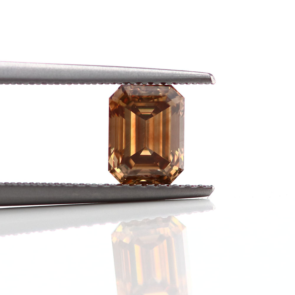 argyle champagne diamond c6 emerald cut 1.28ct