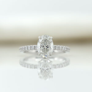 labgrown diamond oval cut engagement ring